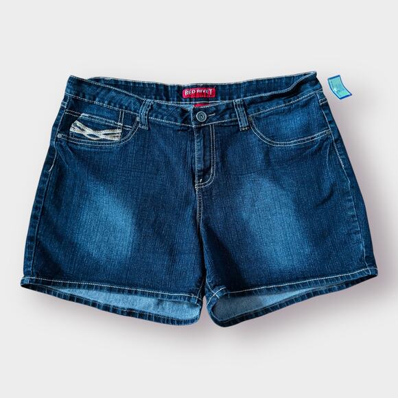 Y2K‎ Red Rivet Jean Shorts - Picture 1 of 4